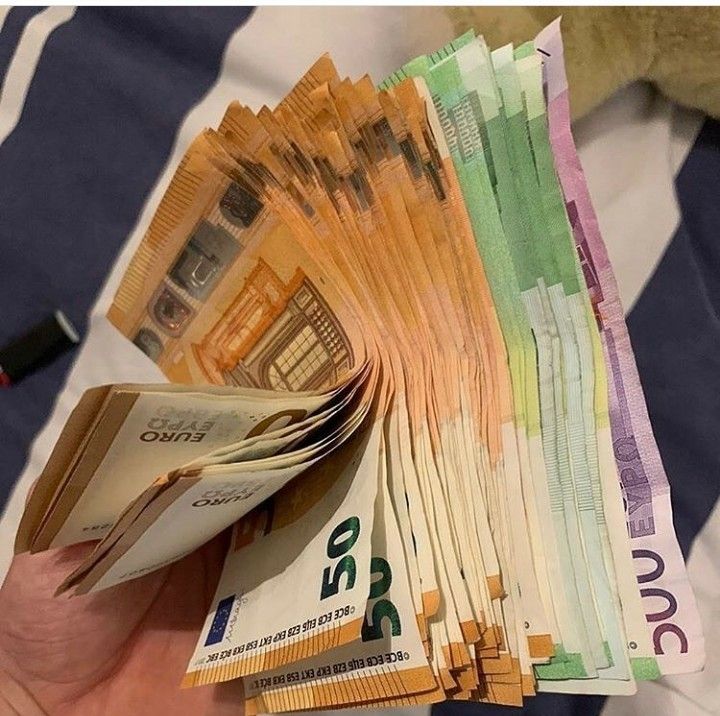 Koop vals geld dat er echt uitziet